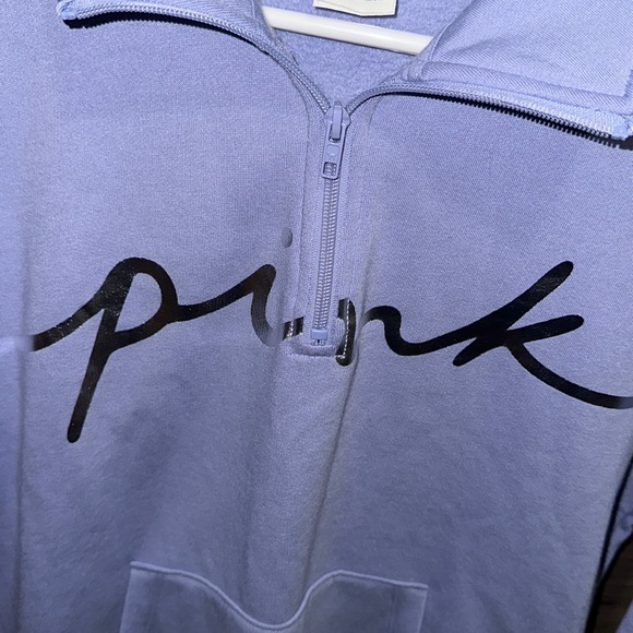 Victoria Secret Pink sweatshirt!💜 - Picture 4 of 4